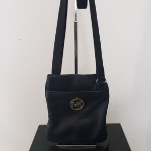 Michael Kors Women's Black Fulton Pebbled Leather Crossbody Bag Purse